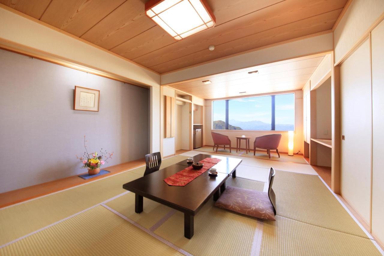 יאמנוצ'י Hotel Tsubakino מראה חיצוני תמונה