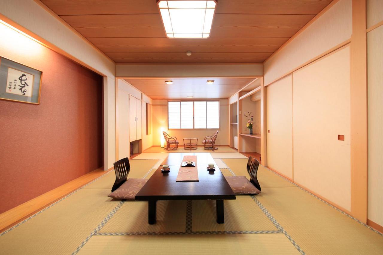 יאמנוצ'י Hotel Tsubakino מראה חיצוני תמונה