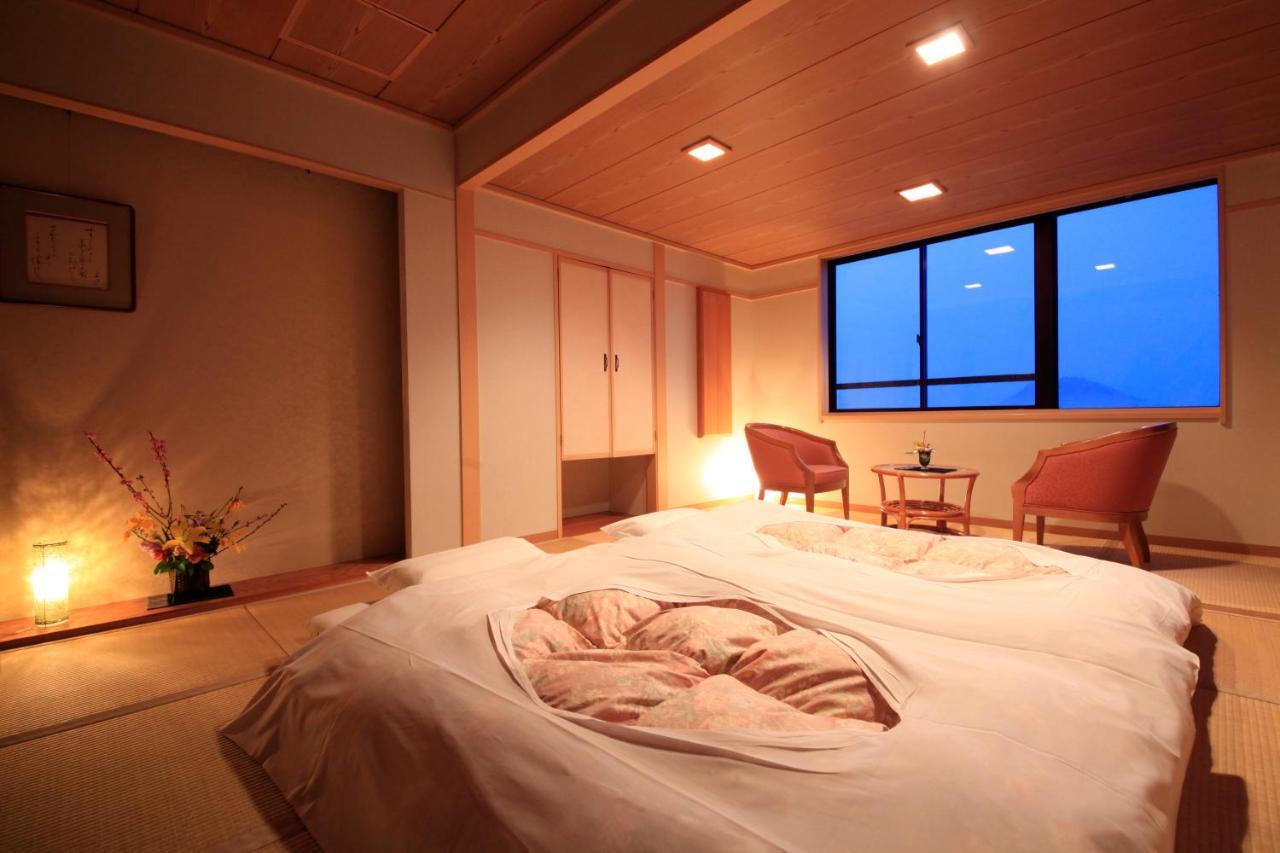 יאמנוצ'י Hotel Tsubakino מראה חיצוני תמונה